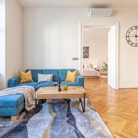Stylish Luxury Flat In Old Town Daire Bratislava Dış mekan fotoğraf
