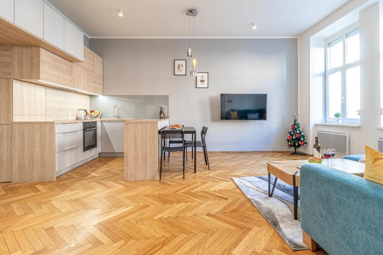Stylish Luxury Flat In Old Town Daire Bratislava Dış mekan fotoğraf