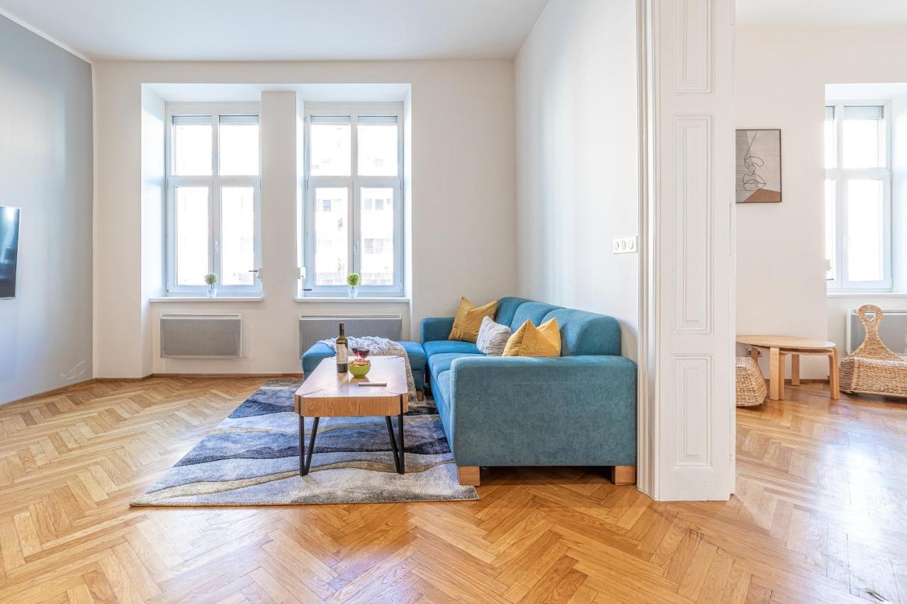Stylish Luxury Flat In Old Town Daire Bratislava Dış mekan fotoğraf