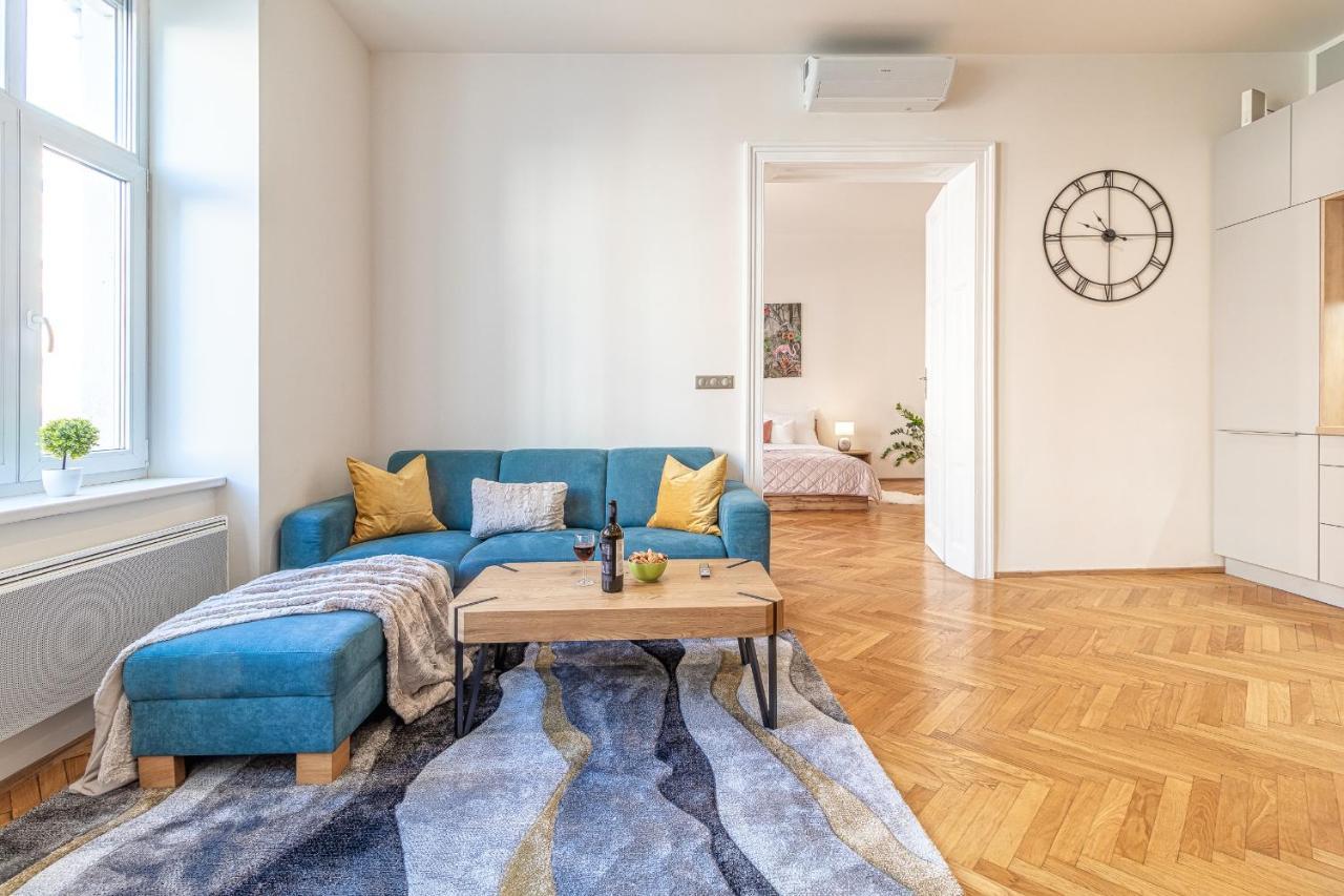 Stylish Luxury Flat In Old Town Daire Bratislava Dış mekan fotoğraf