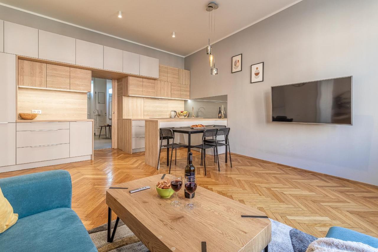 Stylish Luxury Flat In Old Town Daire Bratislava Dış mekan fotoğraf